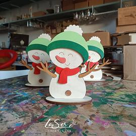 Pupazzo di neve in legno, versione verde 