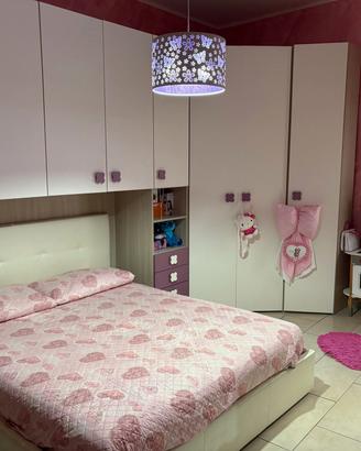 cameretta con letto matrimoniale 