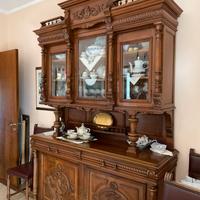 Credenza antica