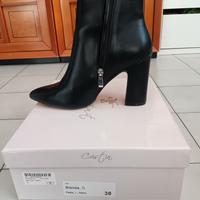 stivaletto donna con tacco n.38