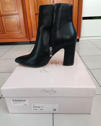 stivaletto donna  n.38 con tacco