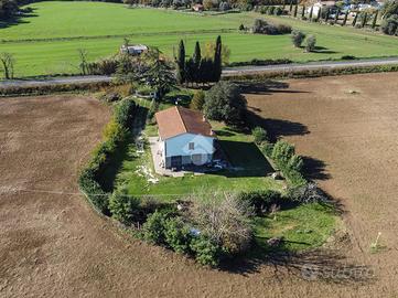 CASA INDIPENDENTE A VITERBO