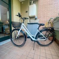 Bici da donna touring frera nuova. Ruote 28
