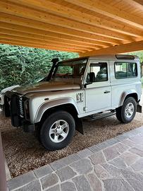 Defender 90 td4 km110000