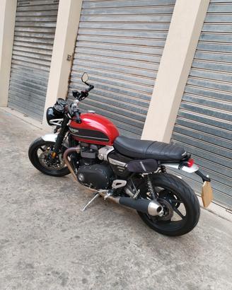 TRIUMPH SPEED TWIN 1200