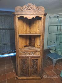 Angoliera in stile Etnico