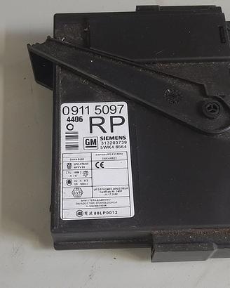 Opel Corsa C - Centralina chiusura 09115097
