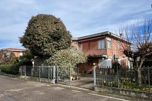 CASA INDIPENDENTE A COSTA DI ROVIGO