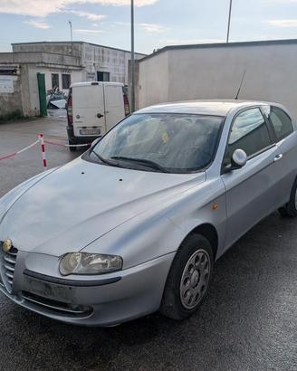 Alfa romeo 147 937 1.6 16v t.spark -ricambi
