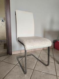 Set 4 sedie moderne in ecopelle bianca e metallo