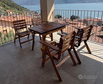 Tavolo allungabile e sedie in legno Foppapedretti