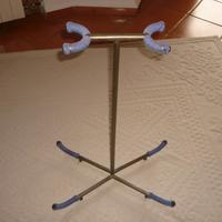 Cavalletto doppio per chitarra