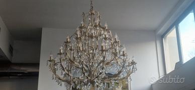 lampadario stile antico  in perfette condizioni 