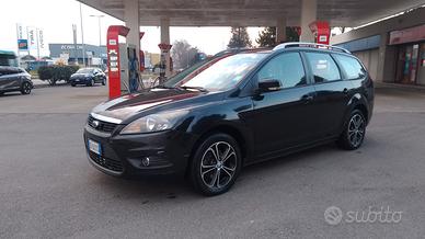 Ford Focus 1.6 TDCi (110CV) SW Tit. DPF neop 13