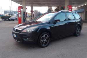 Ford Focus 1.6 TDCi (110CV) SW Tit. DPF neop 13