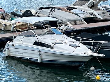 Bayliner 2255 solo lago cabinato con posto barca