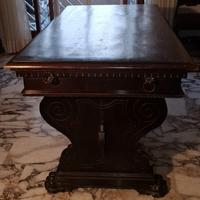 Splendido tavolo/scrivania stile Neo-Rinascimento