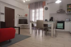 Bilocale arredato contratto transitorio