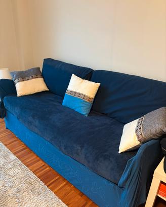 2 letti divani letto con letto estraibili. 4 posti