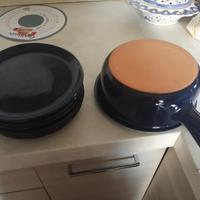 pentole coccio terracotta e 6 piatti 