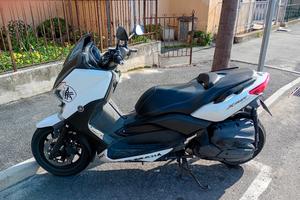 Yamaha x-max 400 