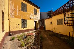 Arbus- 2 Indipendenti con cortile condiviso