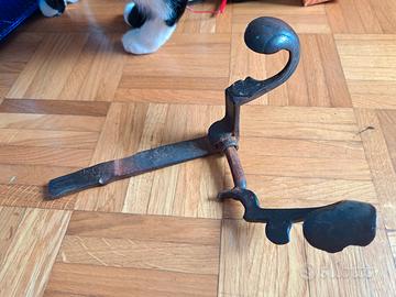 maniglia in ferro battuto