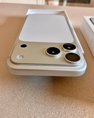 Iphone 17 pro max silver da 256 gb di memoria