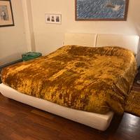 Letto contenitore matrimoniale con doghe in legno