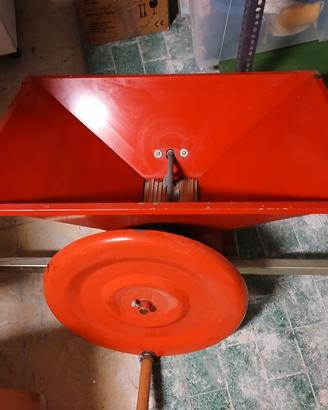 Pigiatrice a rulli manuale