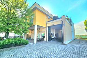 CAPANNONE A CESENATICO