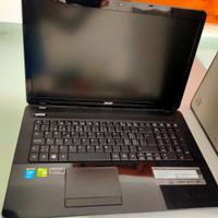 Lap top Aspire E1-772 G