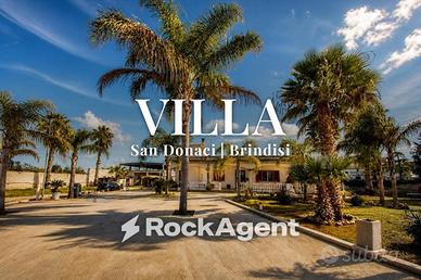 Villa di 250 m² con 5 locali a San Donaci