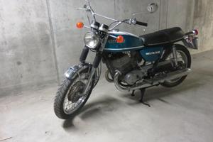 suzuki titan 500