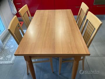 Tavolo allungabile in ciliegio