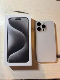 Iphone 15 pro max bianco