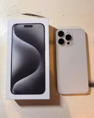 Iphone 15 pro max bianco