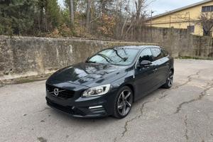 Volvo V60 2.0 d2 R-design