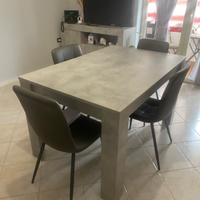 Completo tavolo, sedie madia