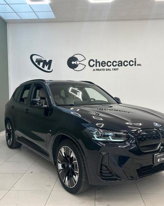 Bmw IX3 Impressive