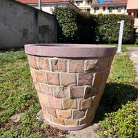 Vaso in ceramica da giardino