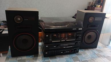 HiFI stereo Grundig completo di casse 
