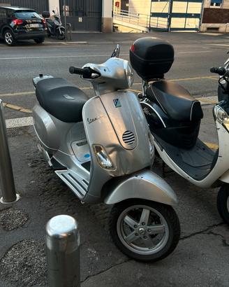 VESPA PIAGGIO LX 150 2010