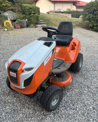 Trattorino STIHL RT 4097 SX 6 mesi di vita 452cc