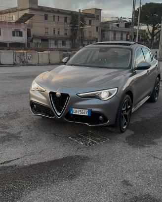 STELVIO IPERFULL TETTO - NO PERMUTE- Q4 210 CV