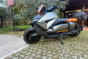 Bmw ce 04