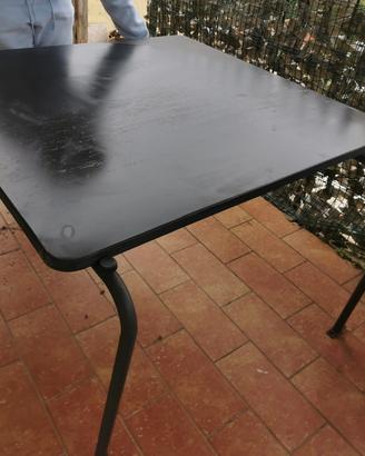 Tavolo da esterno con 2 sedie