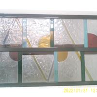 Finestra  con vetri di murano