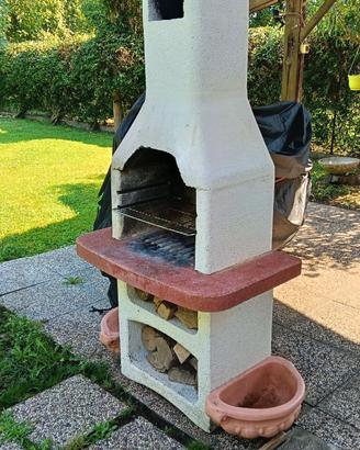 Barbecue a carbonella  H 212 x L 110 x P 65