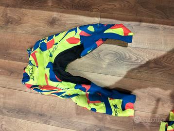 tuta da motocross FM e stivali FM storm